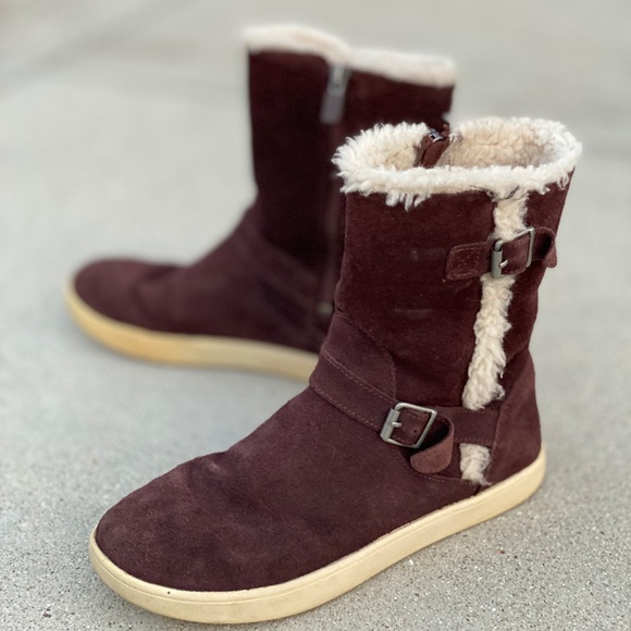 UGG Australia Barley boots womens kids suede brown shearling wool ankle bootie - Picture 2 of 8